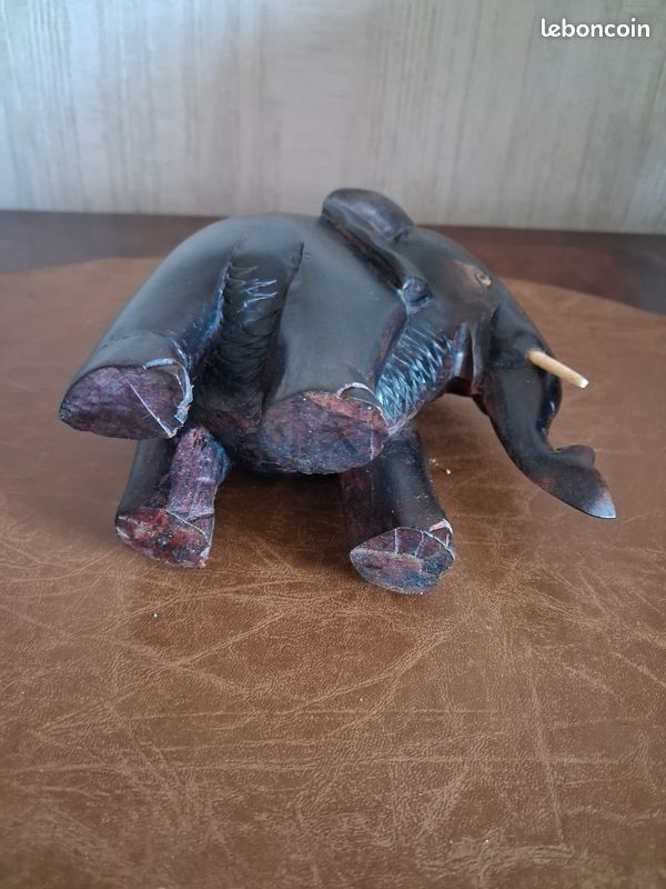 Statuette éléphant vintage en ébène massif et os – 13 cm (image 4)