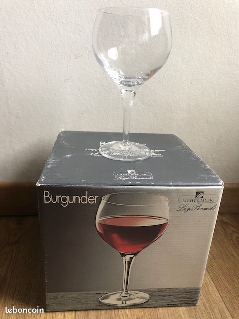 Verres a vin soufflés bouche (image 1)