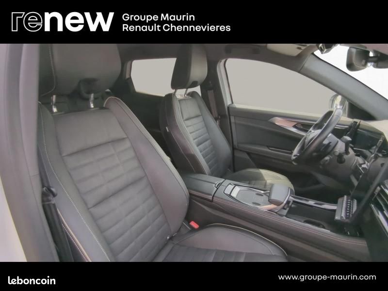 Renault Austral 1.2 E-Tech full hybrid 200ch Iconic (image 17)