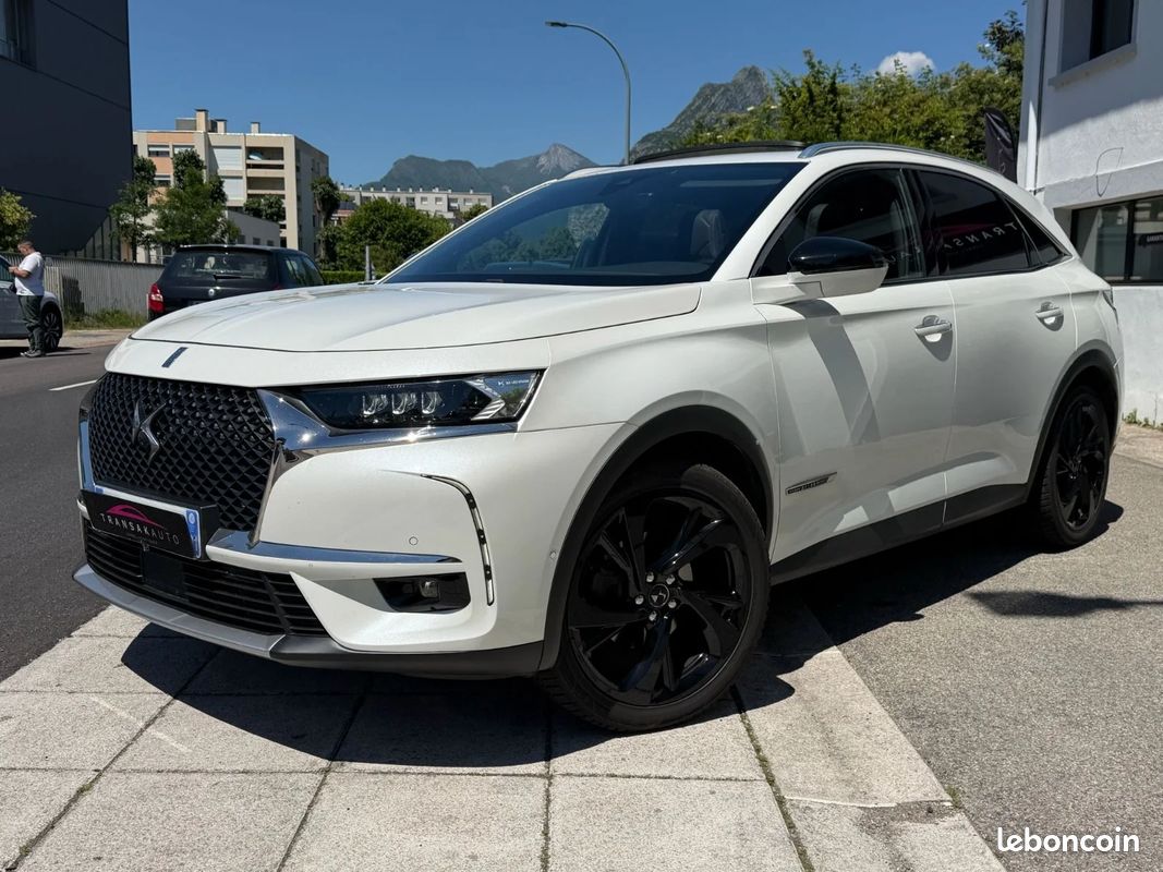 DS DS7 CROSSBACK BlueHDi 180 EAT8 Grand Chic OPERA - SUIVI COMPLET - ATTELAGE - TOIT OUVRANT - CAMERA 360 (image 3)