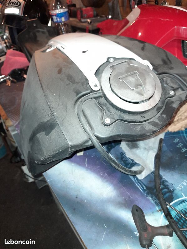 Reservoir Ducati monster 696,796 1100 (image 2)