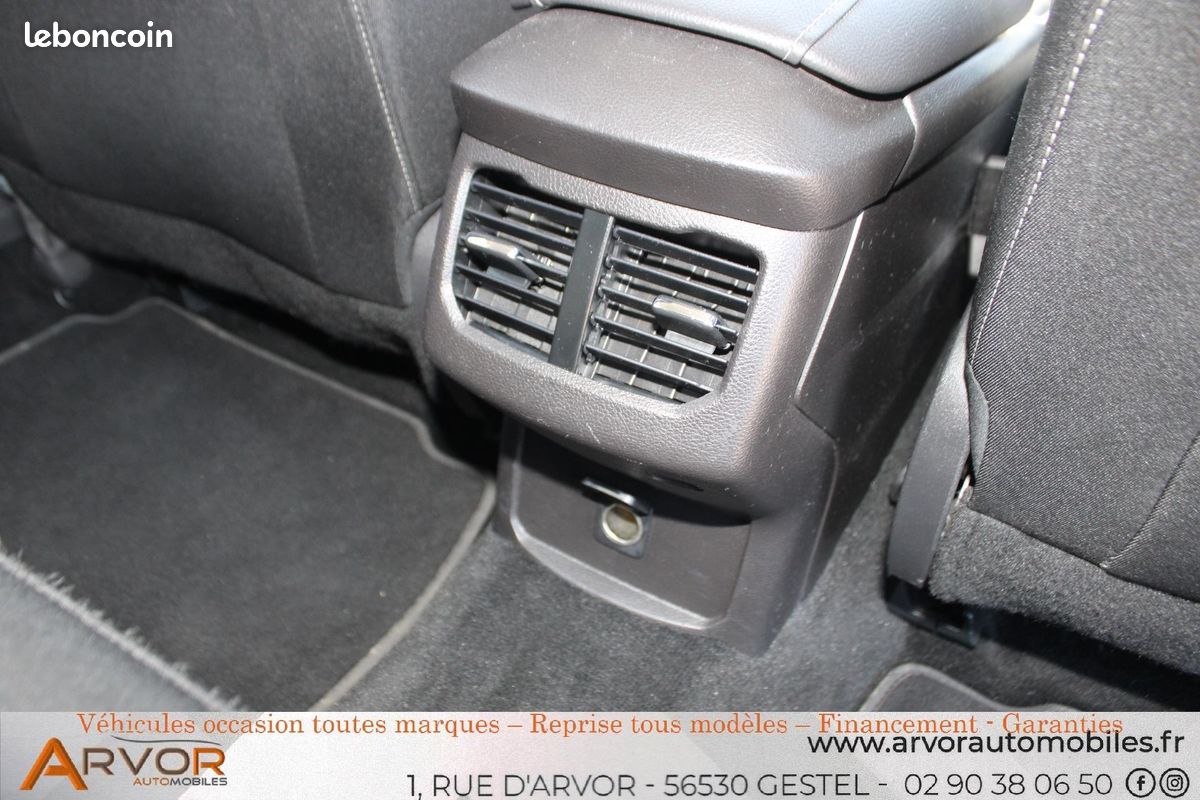 FORD MONDéO SW 2.0 EcoBlue 150 Titanium Business (image 42)