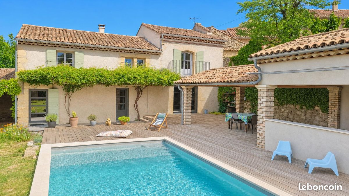 Maison 5 pièces 165 m² · à Sérignan-du-Comtat · 165 m² · 495 000 €