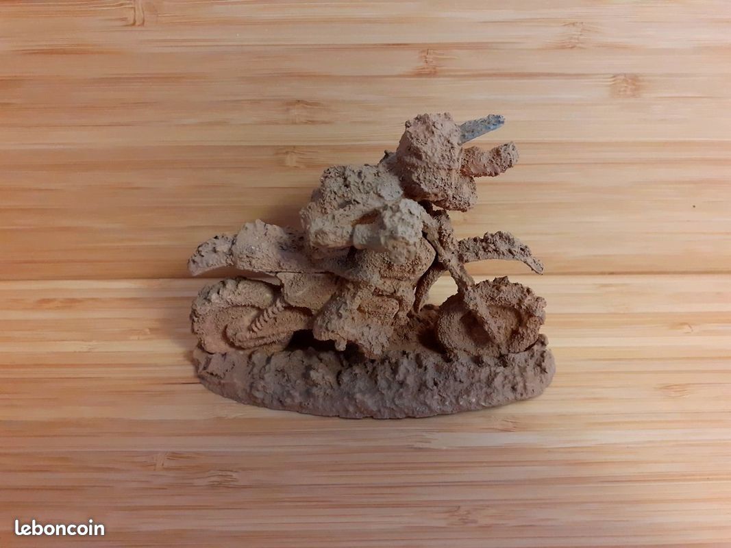 FIGURINE MOTO JOE BAR Team n°34 - Suzuki T500 de 1973 - Nestor