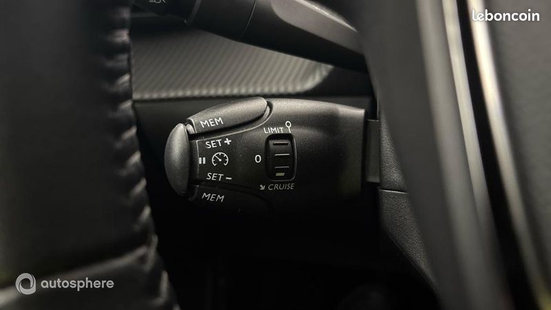 Peugeot 2008 1.5 BlueHDi 110ch S&S Style (image 25)