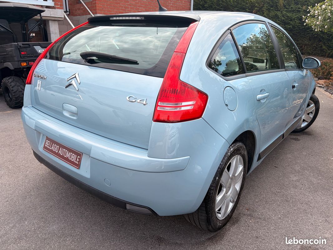 Citroën C4 1.6 essence exclusive boîte automatique 110ch seulement 99000 km 1er propriétaire +++ garantie 12 mois +++ suivi complet (image 3)