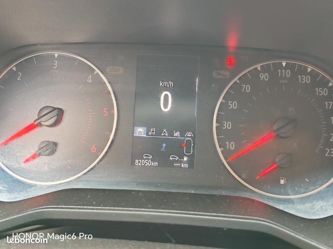 Renault Clio 1.5 BLUE DCI 100CH EVOLUTION (image 18)