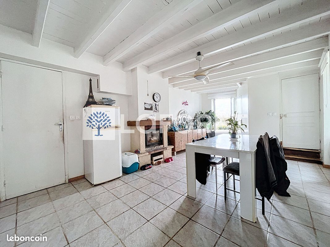 Maison 6 pièces 123 m² - Le Busseau 79240 (image principale 5)