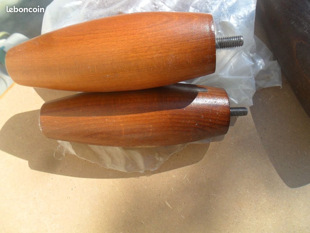 Lot de 4 pieds de lit marron occasion (image 3)