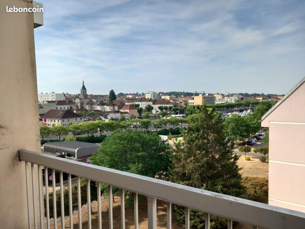 Appartement 3 pièces 68 m² · à Montceau-les-Mines · 68 m² · 696 €/mois