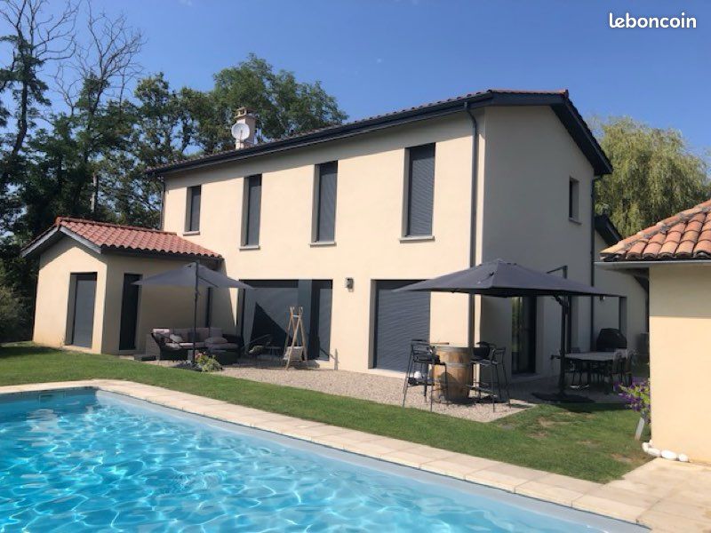 Maison 7 pièces 189 m² · à Dardilly · 189 m² · 3 300 €/mois