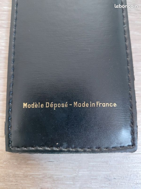 Calendrier Perpétuel Vintage En Socle Cuir Noir LE TANNEUR - Fabriqué En France