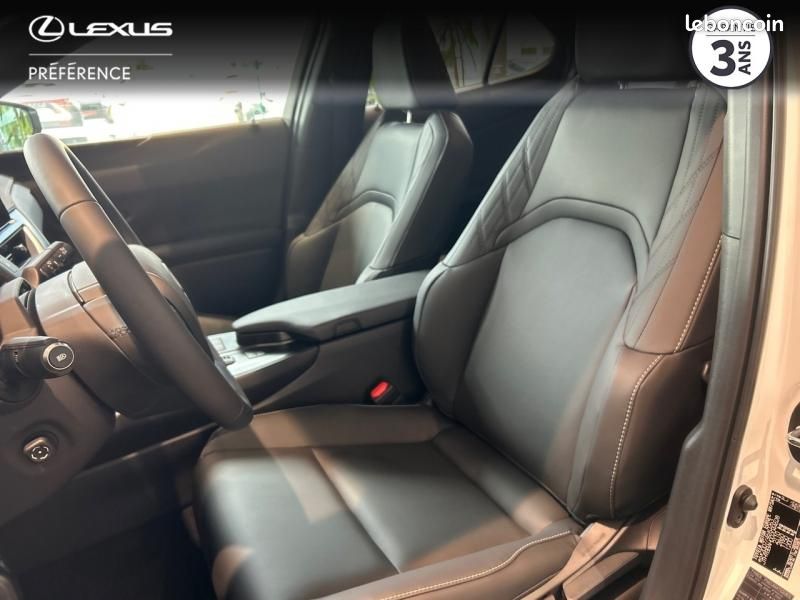 Lexus UX 300h F SPORT Design MY26 (image 7)