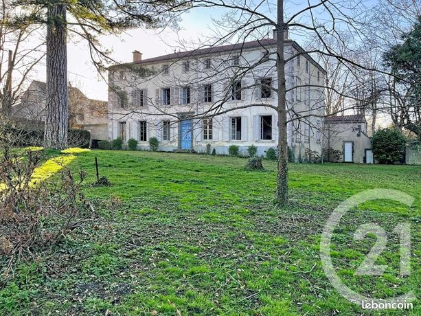 Maison 13 pièces 415 m²