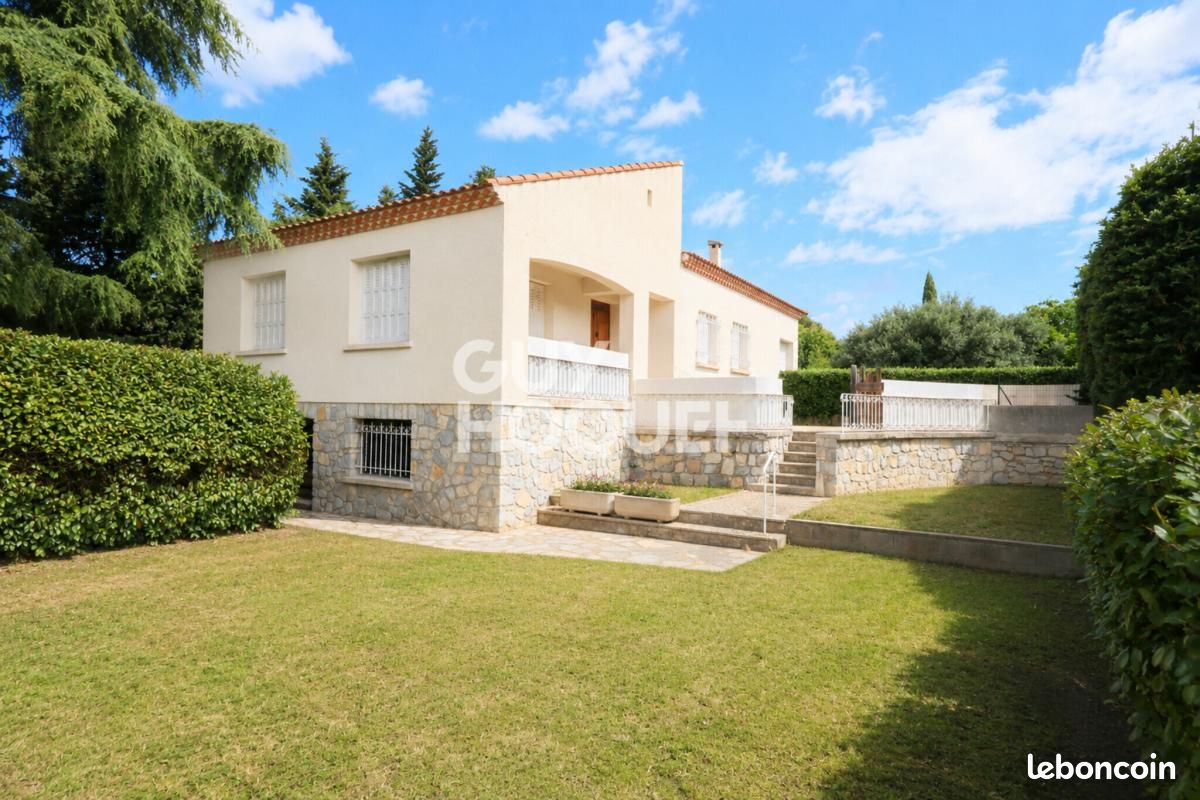 Maison 5 pièces 110 m² · à Castries · 110 m² · 469 000 €