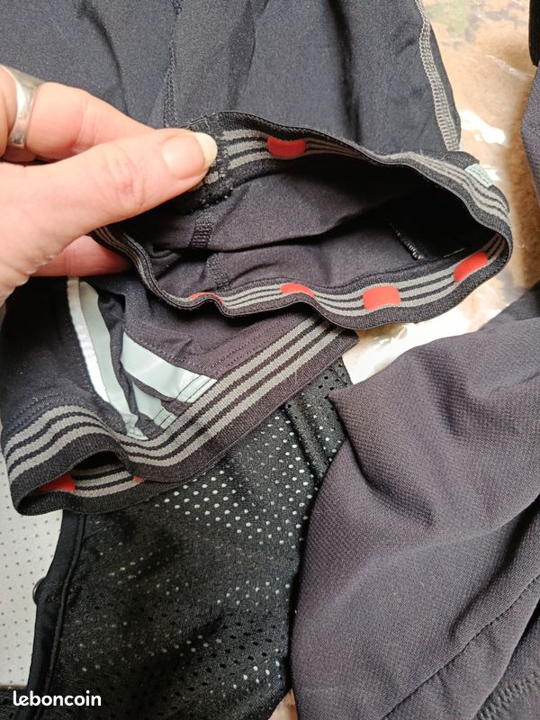 Lot de Tenues et matériel de protection cyclisme en taille S (image 1)