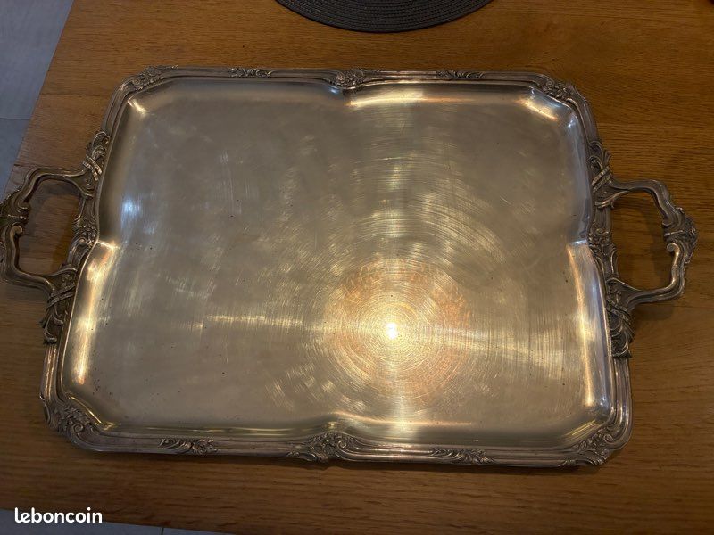 Plat en étain, fabriqué en suisse, poinçon jpj Genève Métal