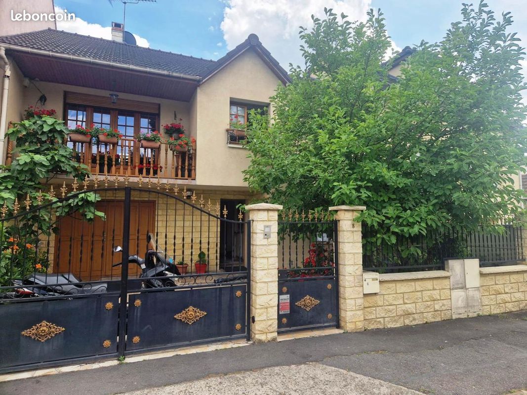 Maison 6 pièces 110 m² · au Blanc-Mesnil · 110 m² · 460 000 €
