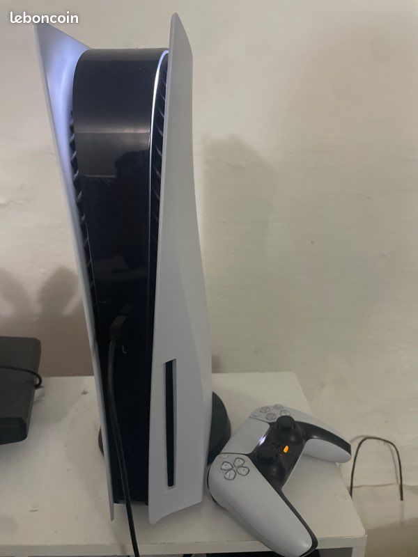Ps5 standard + jeu (image 1)