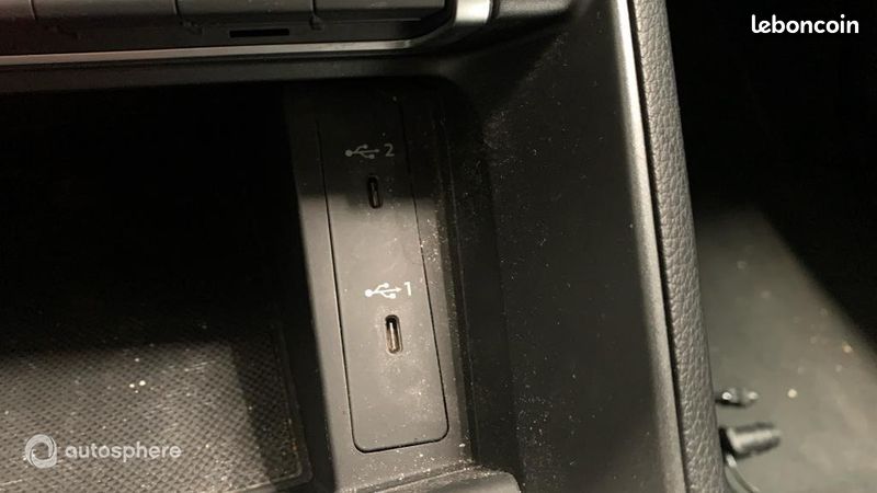 Audi Q3 45 TFSI e 245ch S line S tronic 6 (image 30)