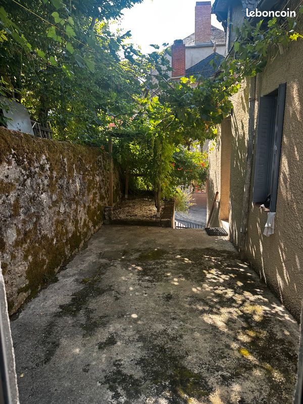 Maison 4 pièces 80 m² · à Terrasson-Lavilledieu · 80 m² · 74 000 €