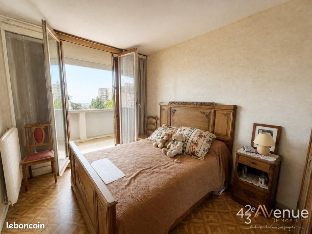 Appartement 2 pièces 47 m² à Saint-Étienne