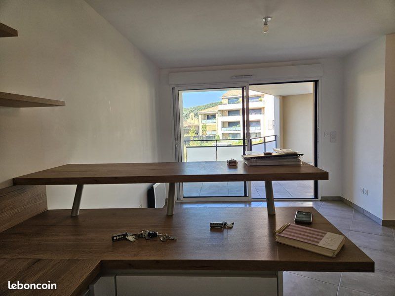Appartement 3 pièces 65 m² · à Auriol · 65 m² · 1 200 €/mois