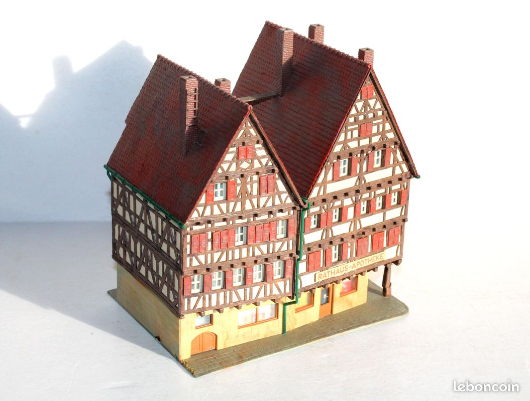 Kibri ho 8113 maquette bloc immeuble appartement + boutique commerce decor train - Collection