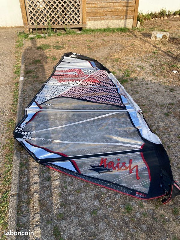 Voile Windsurf Naish moto 5.5 (image 1)