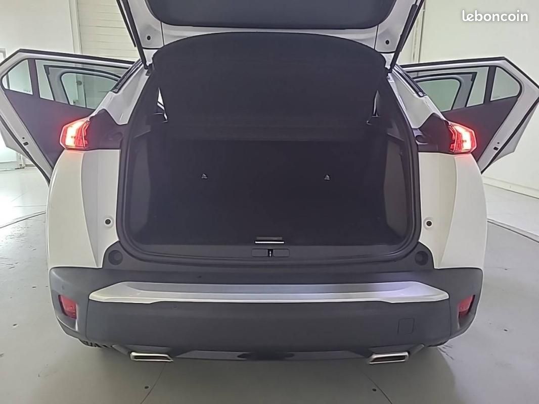 Peugeot 2008 PureTech 130 S&S EAT8 - Style (image 6)