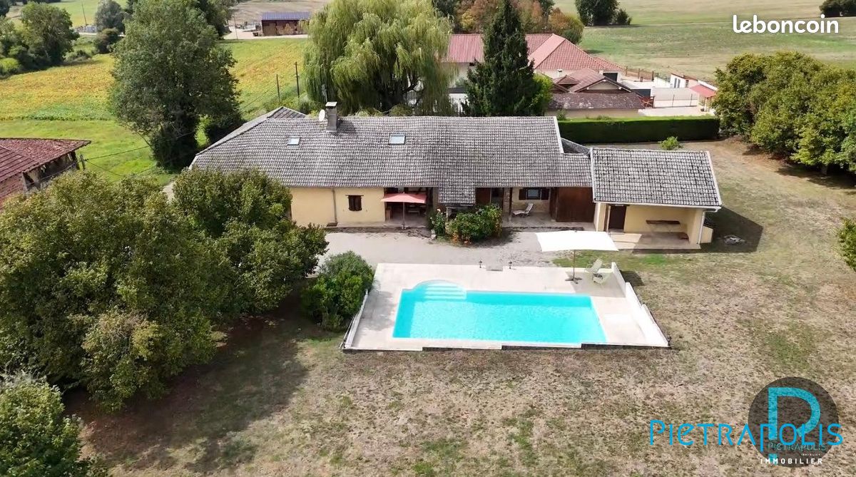 Maison 5 pièces 197 m² · à Vonnas · 197 m² · 436 000 €