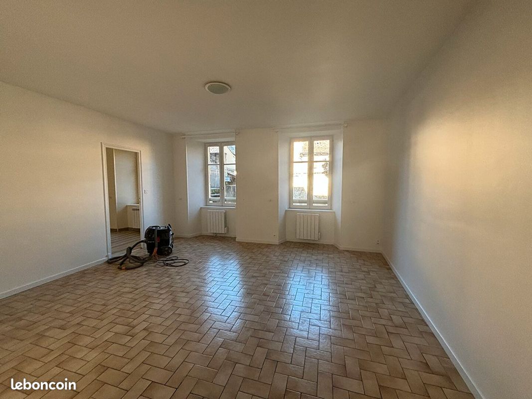 Appartement 2 pièces 48 m² · à Espalion · 48 m² · 430 €