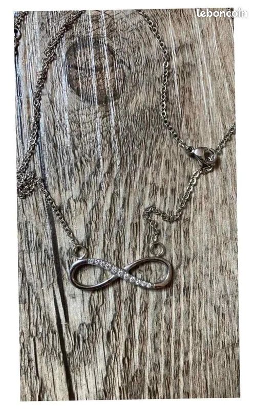 Pendentif symbole infini avec strass imitation argent (image 2)