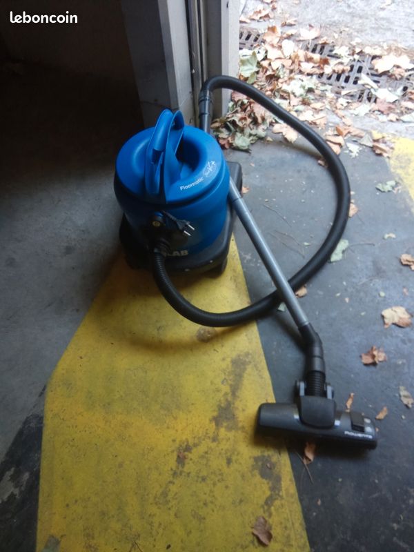 Aspirateur cuve 1000w 13L Électroménager