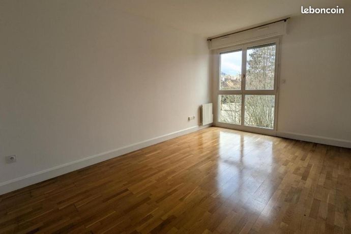 Appartement 2 pièces 61 m² — 4