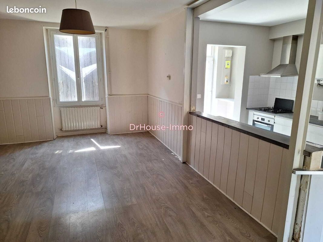 Maison 5 pièces 95 m² · à Écommoy · 95 m² · 133 000 €
