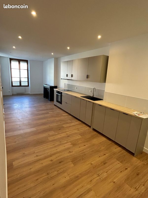 Appartement 3 pièces 52 m² · à Voiron · 52 m² · 700 €/mois