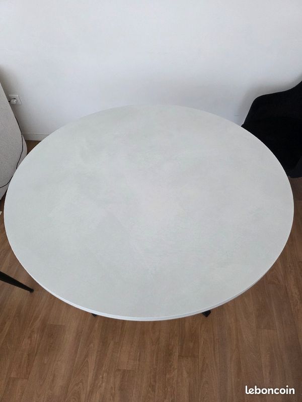 Table a manger (image 3)