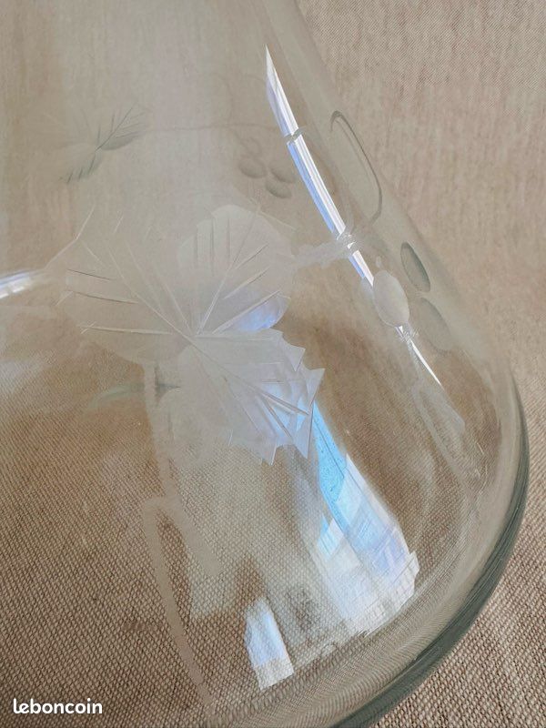 Carafe à décanter vintage en verre décor gravé de raisin (image 4)