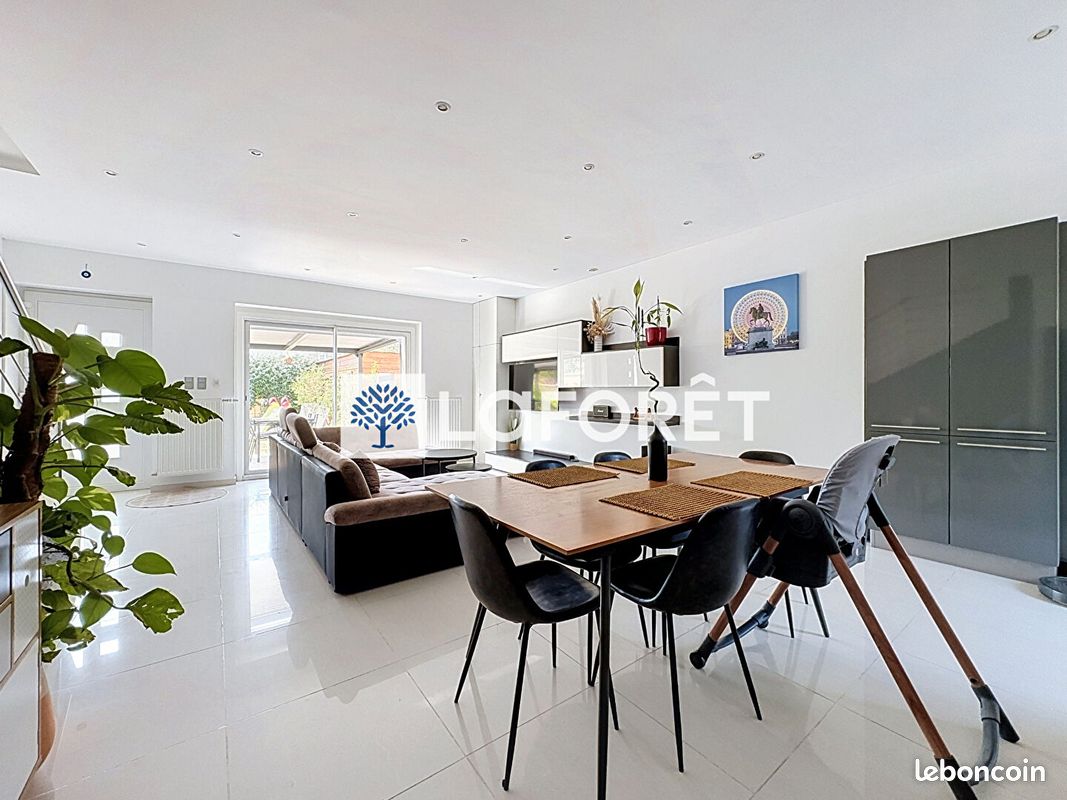 Maison 5 pièces 130 m² · à Miribel · 130 m² · 339 900 €