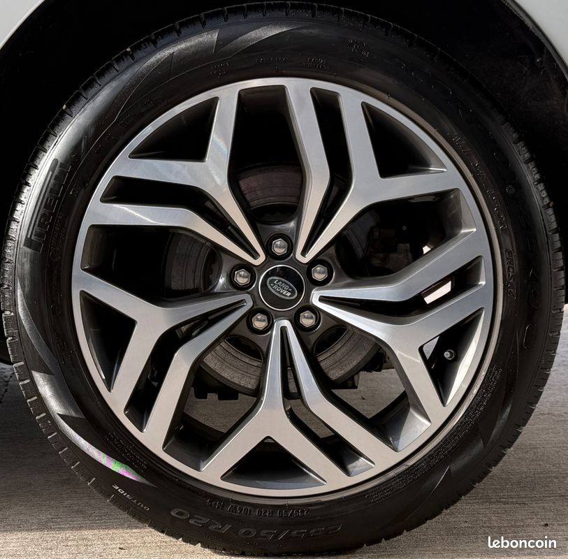 LAND ROVER RANGE ROVER EVOQUE II 1.5 P300E PHEV 4WD R-DYNAMIC HSE BVA8 + TOIT PANO + ATTELAGE + MERIDIAn (image 26)
