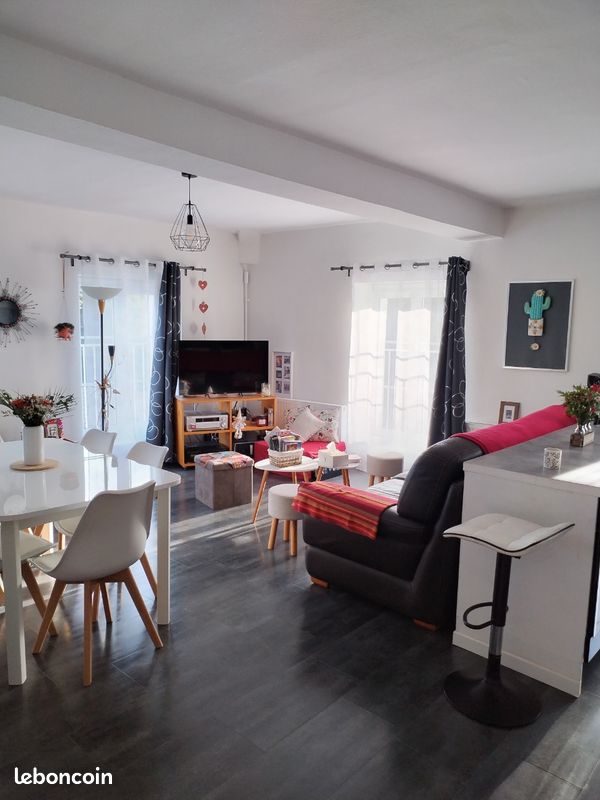 Idéal primo accédant ou investisseur Appartement avec garage · à Montbrison · 129 000 €
