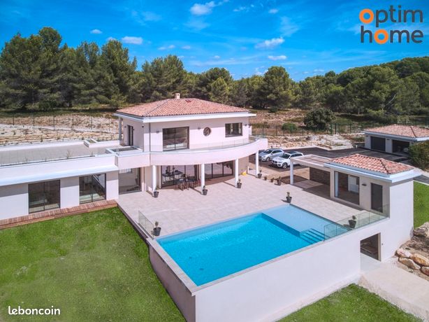 Villa 7 pièces 400 m²
