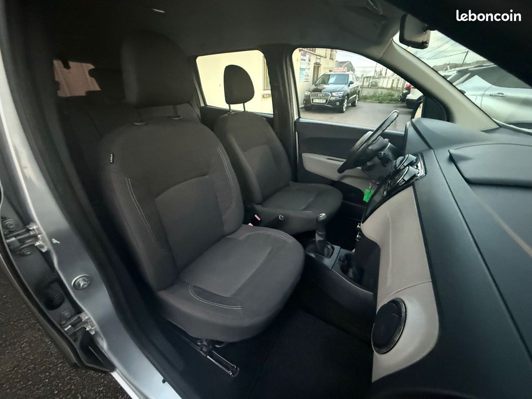 Dacia lodgy 1.2i tce - 16v turbo 115cv silver line 7 places 2016 (image 15)