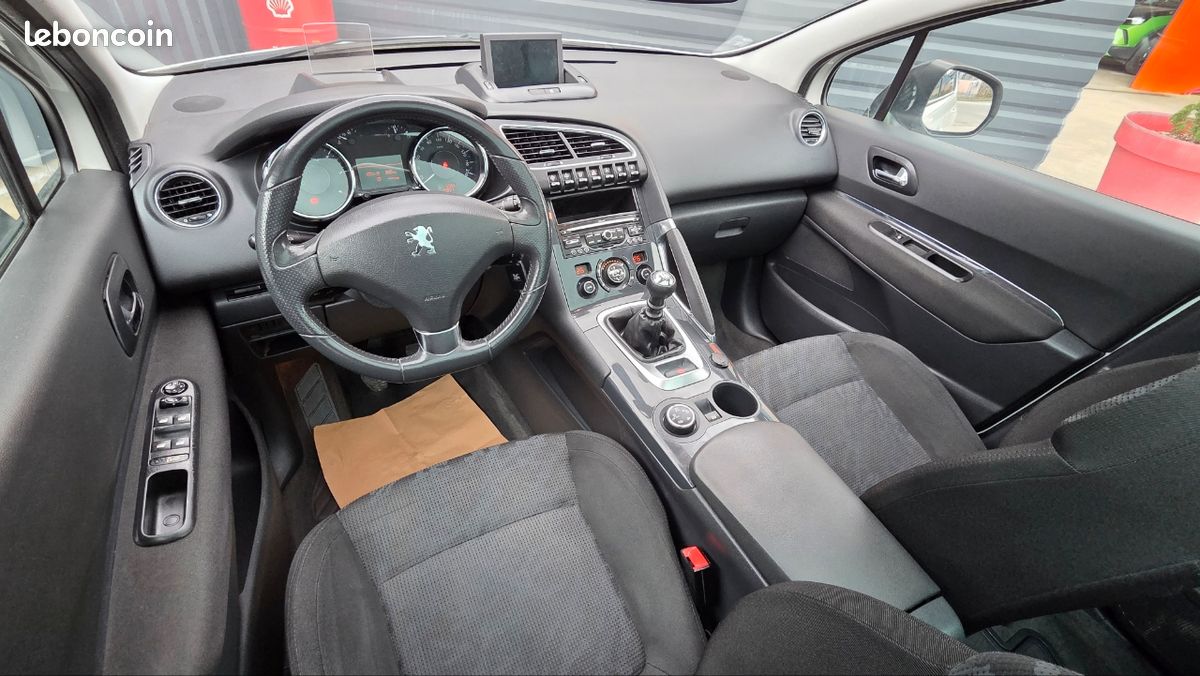 Peugeot 3008 allure 1.6 hdi 112cv (image 4)