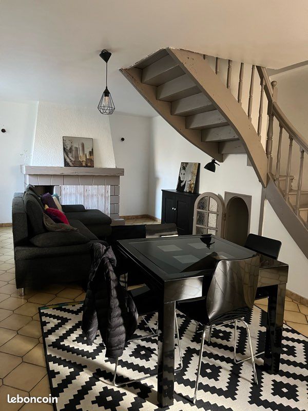 Maison 3 pièces 75 m² · à Hautefage-la-Tour · 75 m² · 630 €