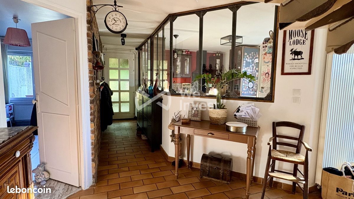 Maison 7 pièces 153 m² · à Auneau-Bleury-Saint-Symphorien · 153 m² · 287 000 €