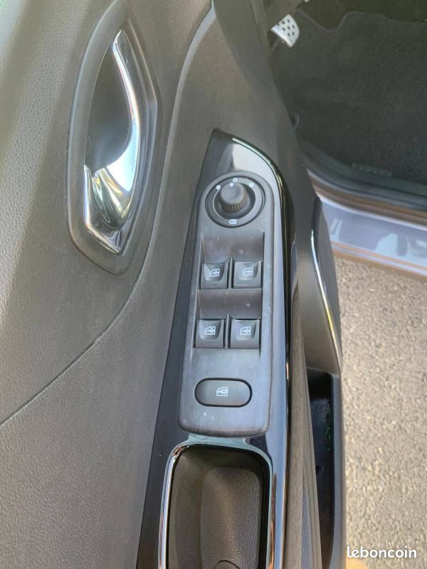 Renault Captur dCi 90 Energy eco² Life (image 10)