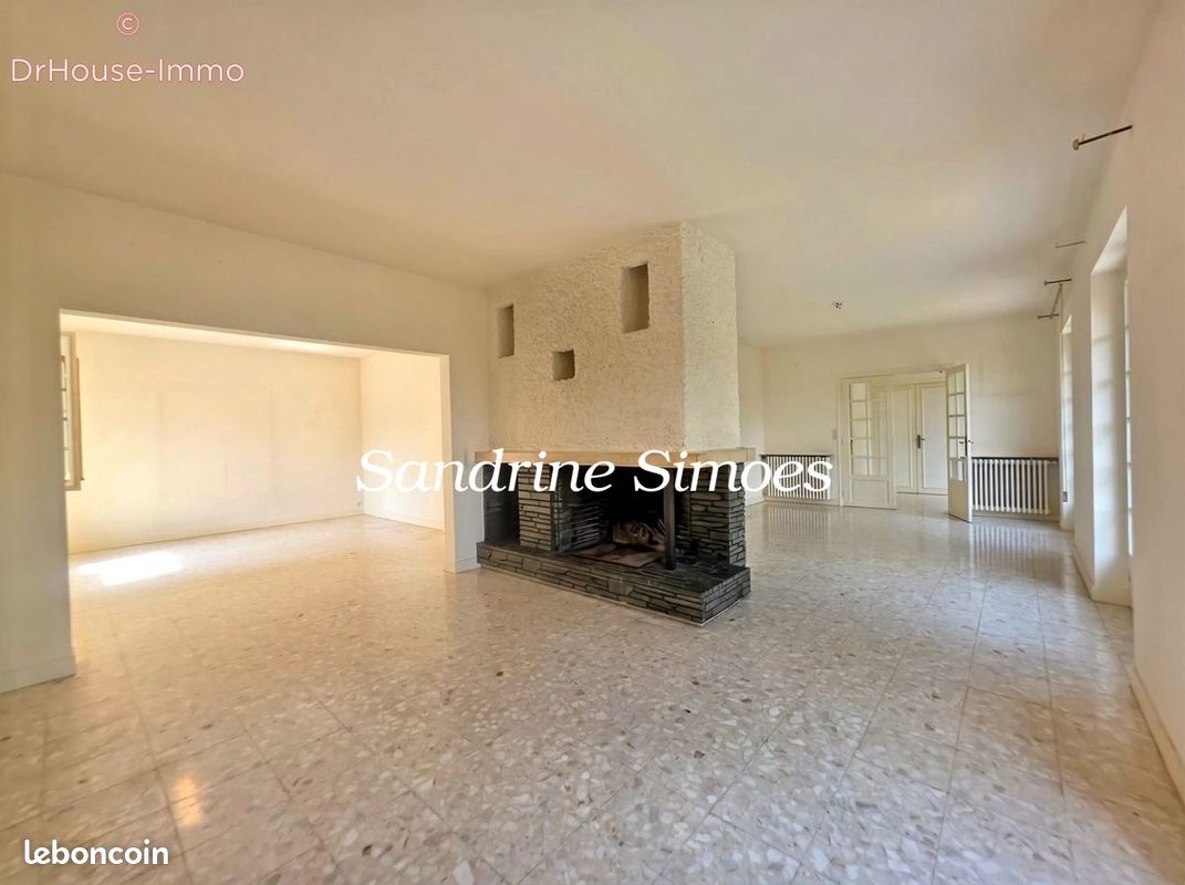 Maison 8 pièces 207 m² · à Montmorillon · 207 m² · 189 900 €