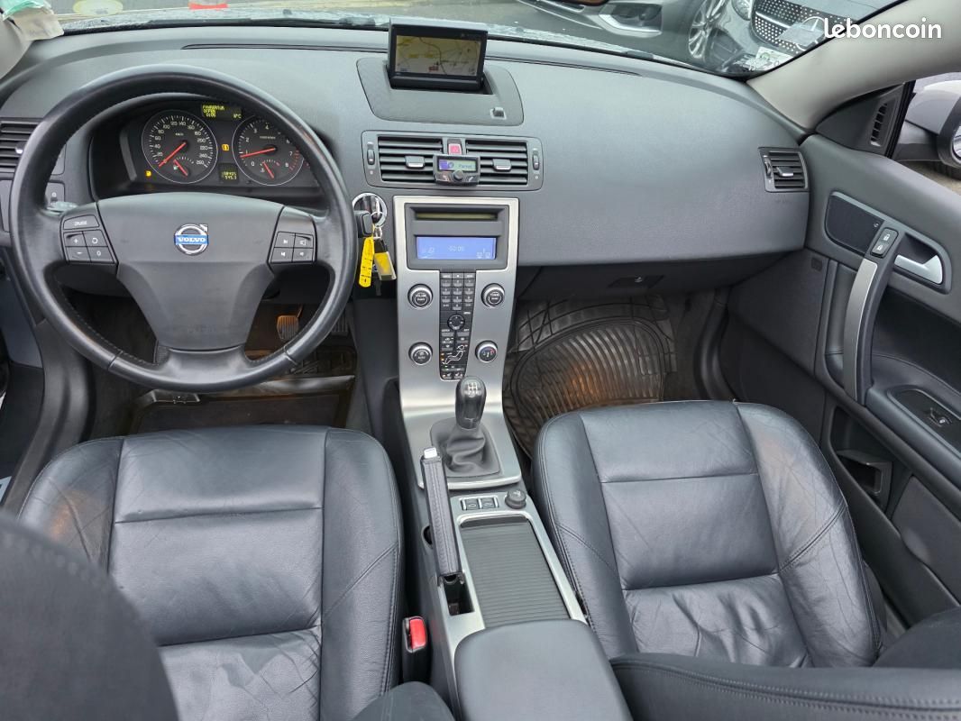 Volvo C70 Cabriolet 2.4i 170 Summum (image 14)